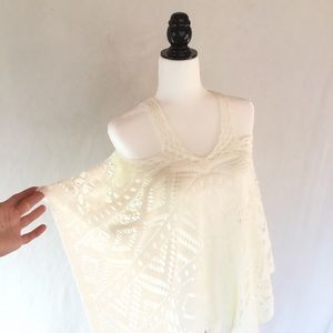 🆕 Cold shoulder crocheted bohemian poncho